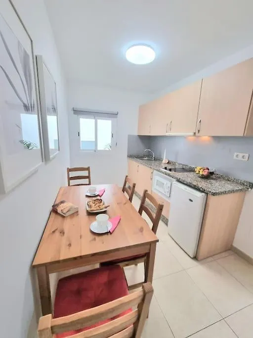 Suecia Dalia Apartment Los Cristianos