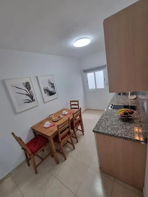Suecia Dalia Apartment Los Cristianos